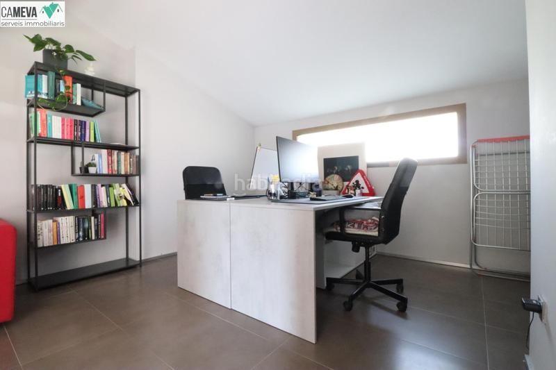 Foto a5b5d5b6-f265-49b2-829e-632e54e89f4b. Duplex avec chauffage parking dans Creu Alta Sabadell