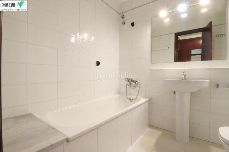 Foto 8622d1f2-1252-4656-8166-610e90e0dbf9. Appartamento con riscaldamento parcheggio in Centre-Eixample-Can Llobet Barberà del Vallès