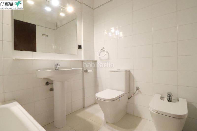 Foto d401c024-7a7d-49ba-94f0-f9ad70ac6ebd. Appartamento con riscaldamento parcheggio in Centre-Eixample-Can Llobet Barberà del Vallès