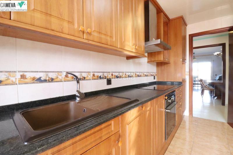 Foto d9b79d4c-599e-4f8c-a080-4f1a8cfb3e74. Appartamento con riscaldamento parcheggio in Centre-Eixample-Can Llobet Barberà del Vallès