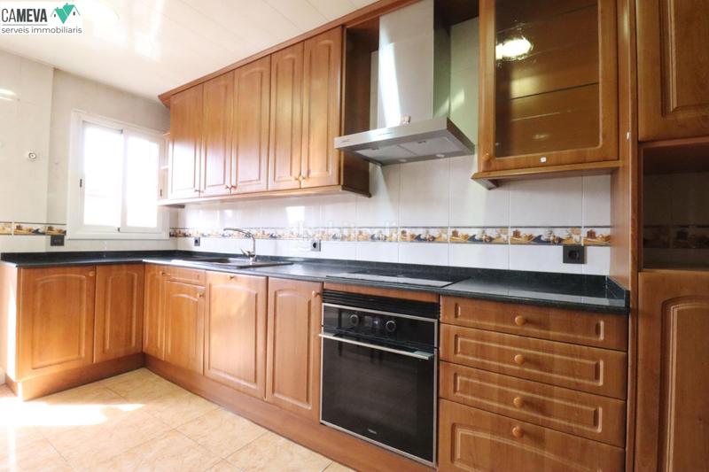 Foto f9f52320-c9a2-4b5a-b566-c2648c11eb6c. Appartamento con riscaldamento parcheggio in Centre-Eixample-Can Llobet Barberà del Vallès