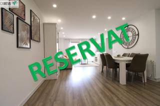 Appartement  Doctor moragas. Totalmente reformado 3 habitaciones, balcón y parquing en pleno
