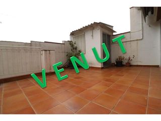 Maison jumelée  Carrer ramon berenguer. Impresionante adosado en barbera del vallès espacios amplios y c