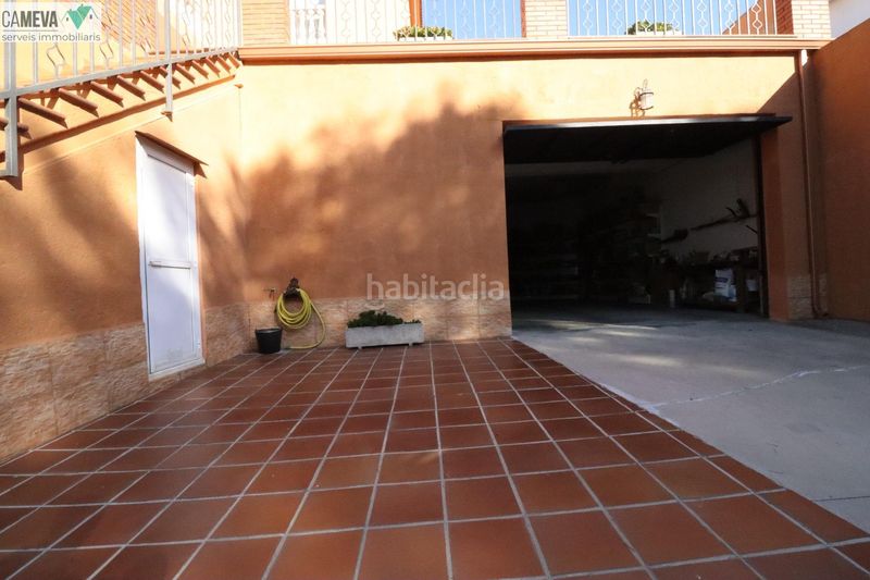 Foto 2aaf60b0-f4b4-4cc7-9a84-c13fcaac4503. Casa amb calefacció aparcament piscina a Les Fonts Terrassa