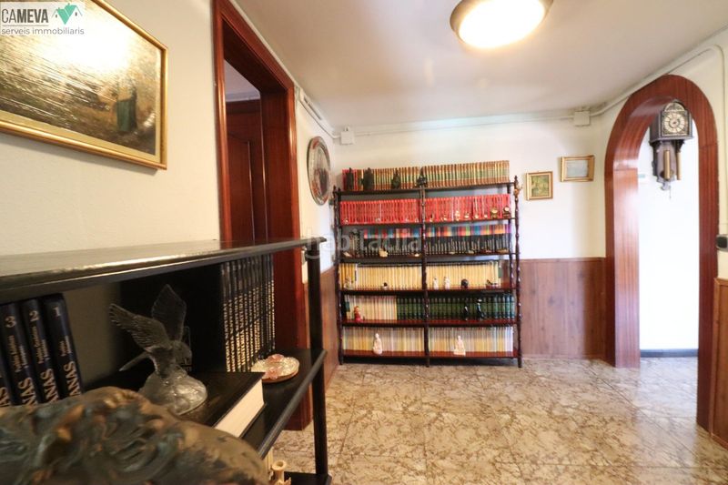 Foto 9ff84986-702b-46cc-b9f3-7d2936eaedcc. Casa amb calefacció aparcament piscina a Les Fonts Terrassa