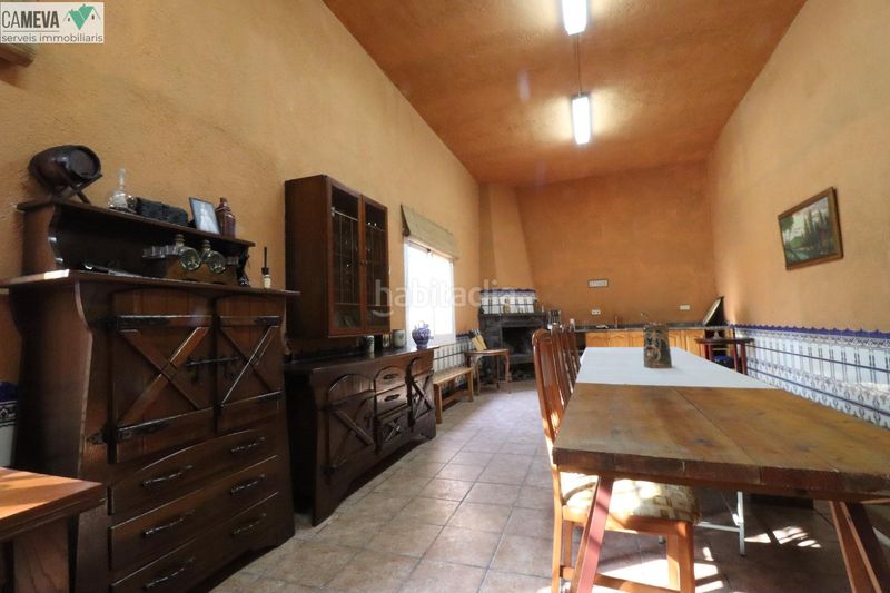 Foto b9eab226-1c06-4496-a822-48002d2870eb. Casa amb calefacció aparcament piscina a Les Fonts Terrassa