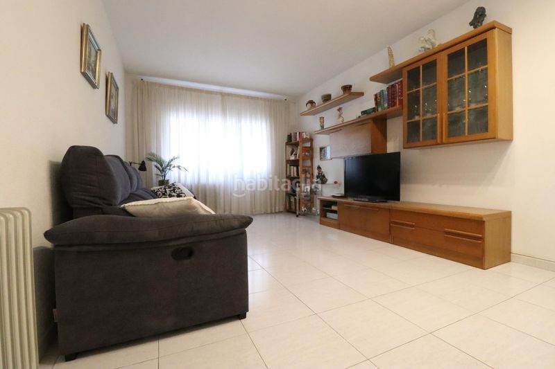 Foto b9f5dd6e-dcd8-43e8-9e56-5711da1223d2. Planta baixa amb calefacció aparcament a Centre Sabadell