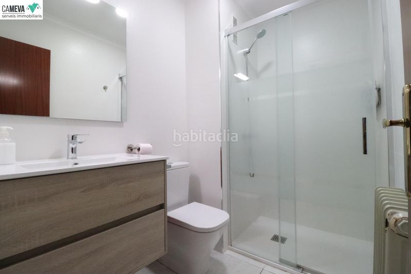 Foto c8a0c091-7b6b-4440-bde0-e5db0474a466. Planta baixa amb calefacció aparcament a Centre Sabadell