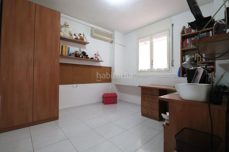 Foto e7066506-bd29-484f-8366-62d5fde723fc. Planta baixa amb calefacció aparcament a Centre Sabadell