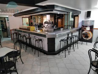 Locale commerciale in Pego. Bar restaurante con dos plantas diafanas