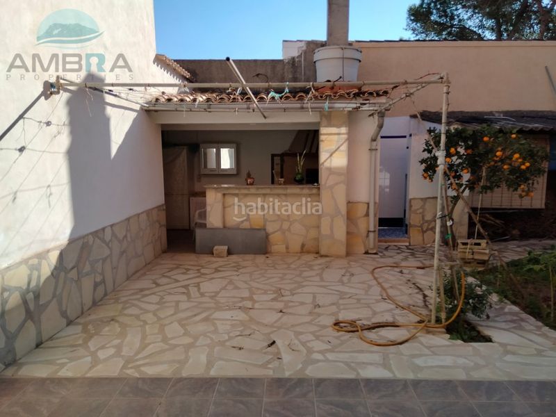 Foto da02f5ae-4276-4749-9f0e-dc1cf7ce24d6. Xalet amb aparcament a Oliva nova Oliva