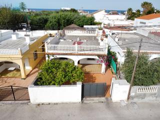 Xalet  N/a. Chalet a 100 metros de la playa