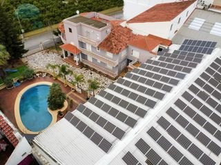 House  Avenida d'augusto villalonga. Villa singular con piscina y espacio industrial privado