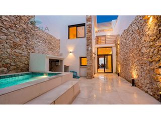 Casa  Calle mtr berenguer. Casa con patio y piscina en el corazon de pego