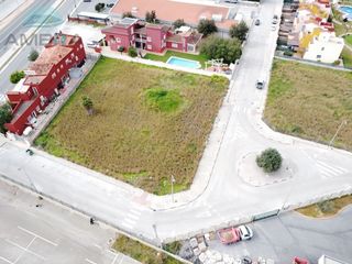 Terreny residencial  Calle suecia. Terreno urbano junto a la nacional
