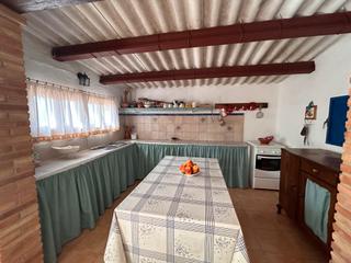 Masia a Camarles. Finca con casa cerca del pueblo