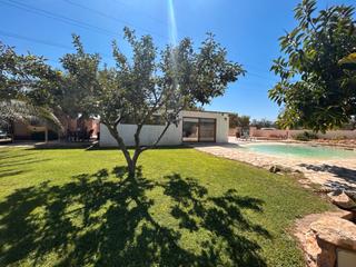Chalet in Ampolla (L´). 3 casas con piscina, luz electrica y agua de pozo!!