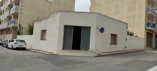 Terreny residencial a Carrer salvador espriu 19. Solar a 150m del mar