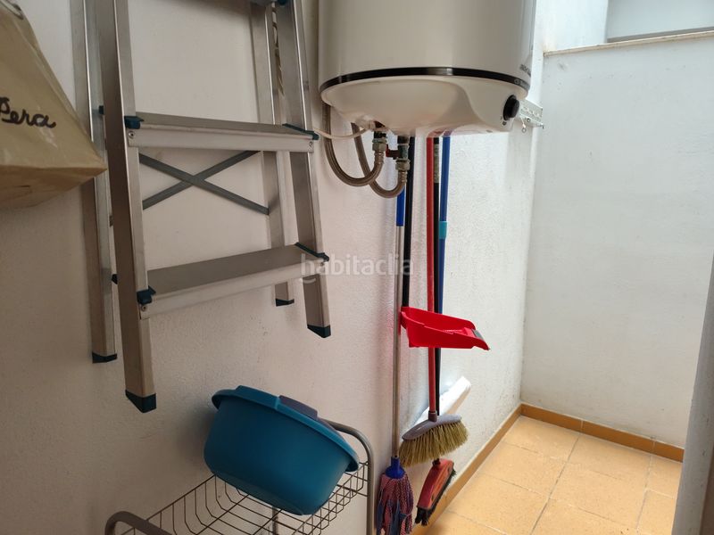 Foto c5088465-45e6-4a42-9088-67044f438ff8. Planta baixa amb calefacció aparcament piscina a Ampolla (L´)