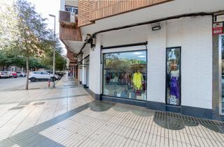 Geschäftsraum in Calle principe de asturias 19. Local comercial en esquina oportunidad en príncipe de asturias