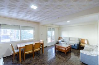 Etagenwohnung en Calle alhucemas 19. Piso con ascensor para personalizar a tu gusto