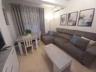 Location Appartement  Calle tirso de molina. Piso en alquiler amueblado junto estación de renfe