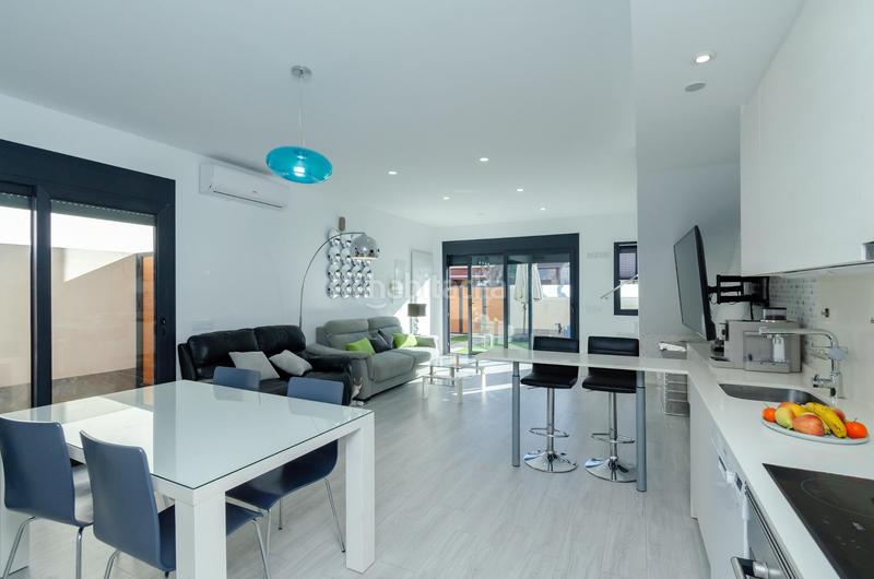 Foto fc9205dd-0ccc-4847-90ff-46e861624311. Xalet a calle pegaso 62 a Pilar de la Horadada ciudad Pilar de la Horadada