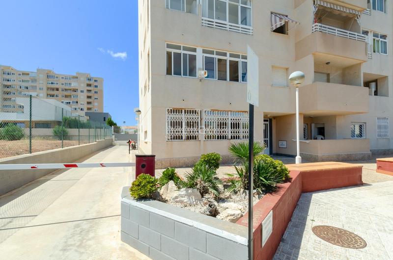 Foto bdaa5f21-5bed-489b-85a0-afb6725ac523. Pis amb aparcament a Playa Honda-Playa Paraíso Cartagena