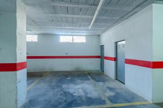 Aparcament cotxe  Calle camino a la escuela. Plaza de garaje residencial nueva sta lucía