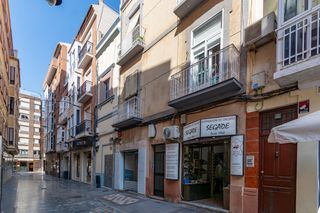 Pis a Calle canales 9. Piso en el corazón del casco antiguo de cartagena