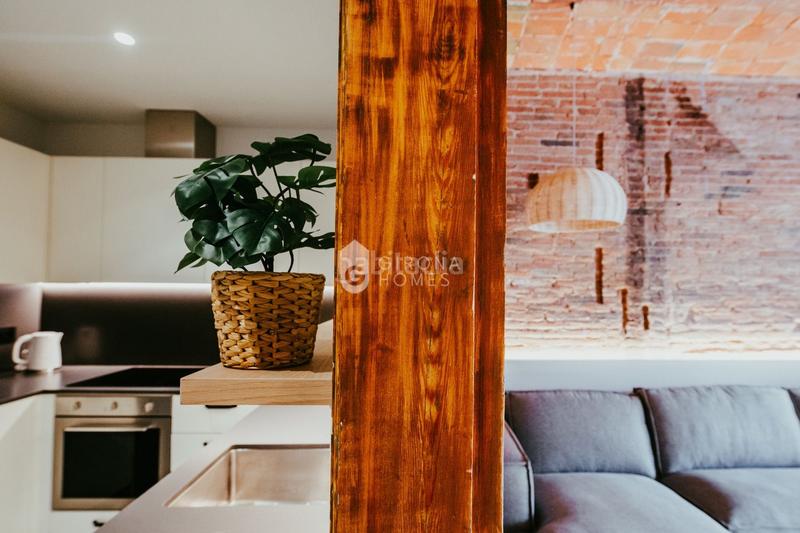 Foto 396b1172-930a-4732-b5cd-a56e401239d1. Lloguer apartament amb calefacció a Eixample Nord Girona