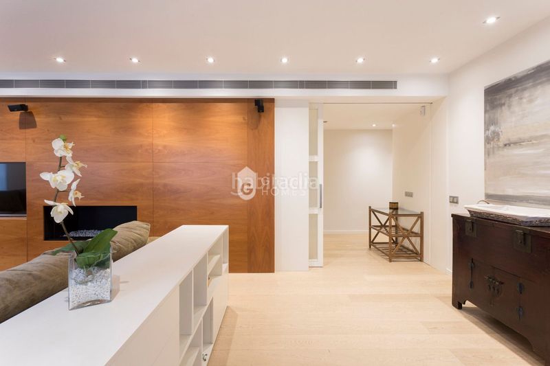 Foto 26d4c739-bc0e-4c61-af66-ffb56b5f4d3b. Apartament amb calefacció a Eixample Nord Girona