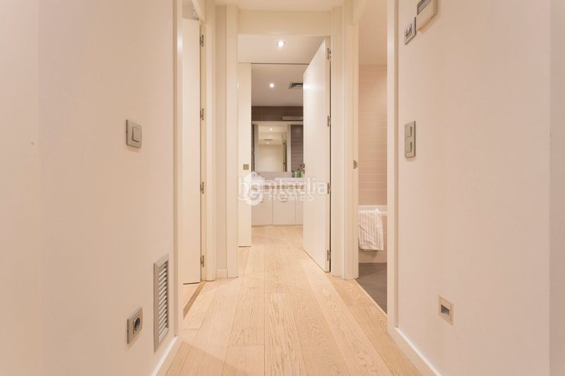Foto 38589cb5-e8f5-4dbf-96b0-a02493080385. Apartament amb calefacció a Eixample Nord Girona