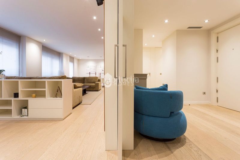 Foto 861b3dfb-c7b2-440d-8c72-fca0bbaaa763. Apartament amb calefacció a Eixample Nord Girona