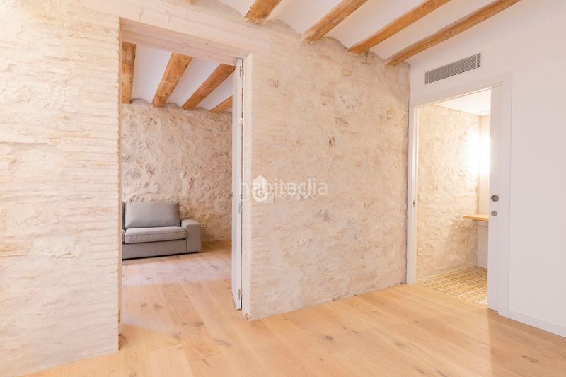 Foto 05c10b2d-56e4-4d09-936b-b1f304cc57c8. Location appartement avec chauffage dans Centre-Barri Vell Girona