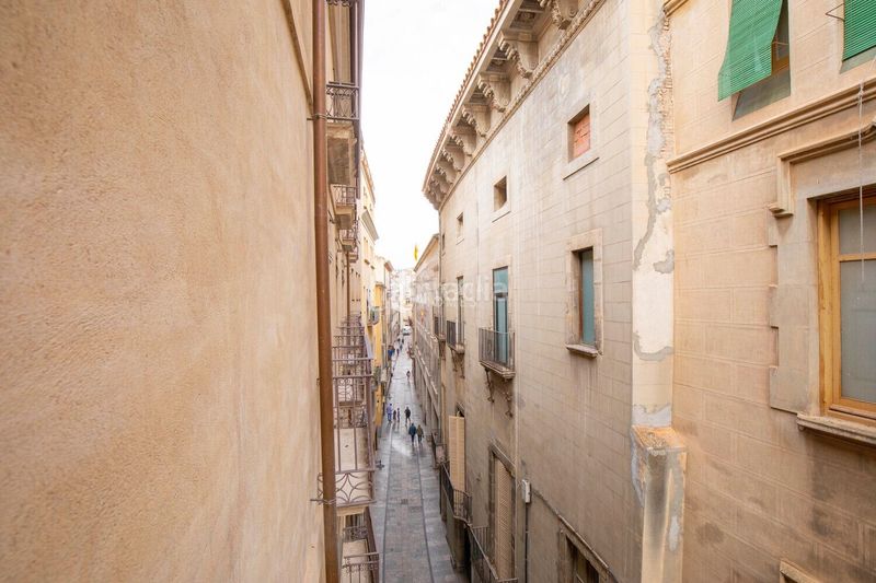 Foto 524f8080-4a04-4ab2-87b4-ac81eec01ab9. Location appartement avec chauffage dans Centre-Barri Vell Girona