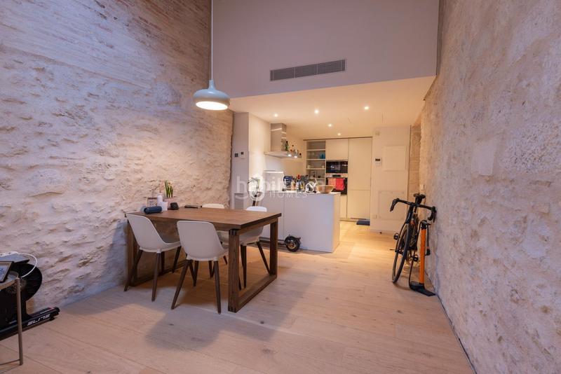 Foto 7d996b24-6719-4489-8c31-91eca82aa8c5. Location attique avec chauffage dans Centre-Barri Vell Girona