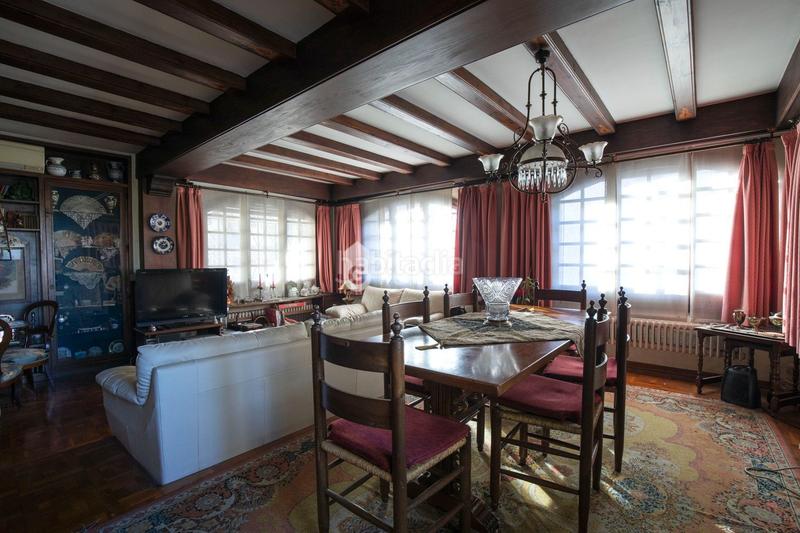 Foto 08c89da4-8bea-48b6-a8d4-5f709fdb88d2. Casa encantadora casa con jardín en las pedreres, en Girona