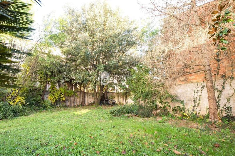 Foto 2370bd4e-076d-4db7-a600-e36ad6baf9e5. Casa encantadora casa con jardín en las pedreres, en Girona