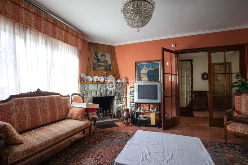 Foto 6b7e08a4-2e49-40af-88c9-8c72b313a007. Casa encantadora casa con jardín en las pedreres, en Girona