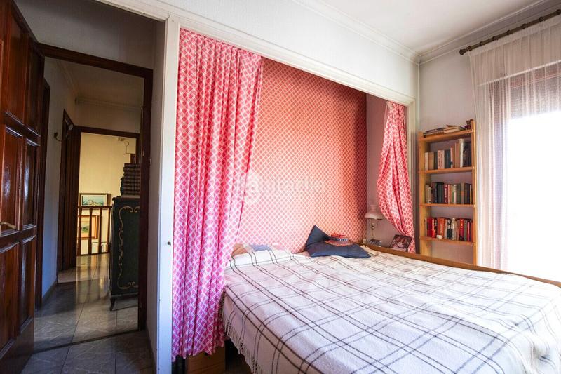 Foto ec7ead34-8aef-45c8-97e7-345a3c908e40. Casa encantadora casa con jardín en las pedreres, en Girona