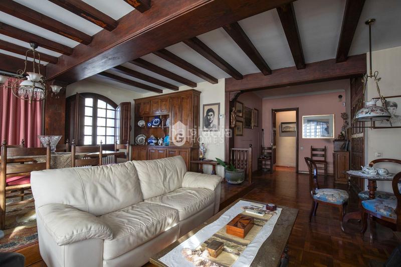 Foto fb9c2624-9ec5-4b4a-baee-727b15913d51. Casa encantadora casa con jardín en las pedreres, en Girona