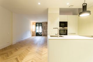 Location Appartement à Centre-Barri Vell. Piso de alquiler en plaça del vi