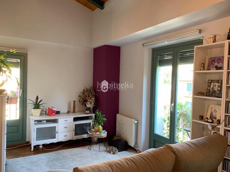 Foto ec7fb056-7e24-44de-91e3-406c0a53dcd2. Location attique avec chauffage dans Centre-Barri Vell Girona