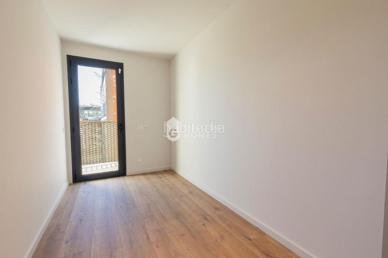 Foto 1282d8a6-e856-4142-8fbd-3633e297334e. Attico con riscaldamento in Eixample Nord Girona