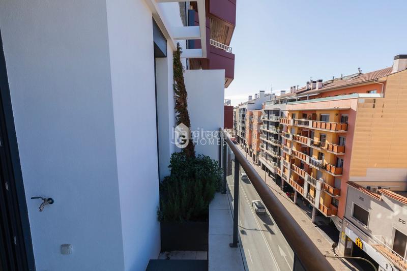 Foto cdb3861e-b879-425a-9cac-ad85468bd7b3. Attico con riscaldamento in Eixample Nord Girona
