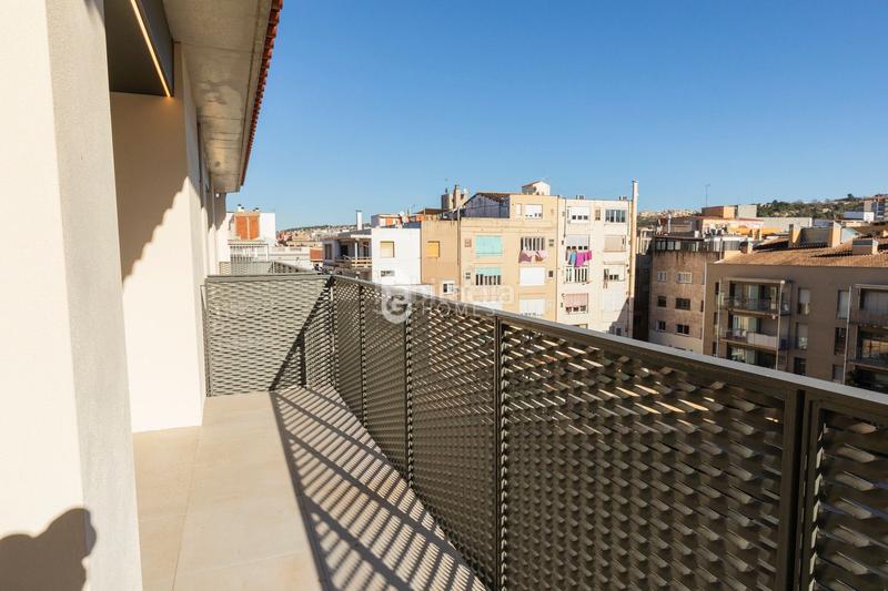 Foto e97b8caf-609d-4355-b1a3-6652c1e32ba2. Attico con riscaldamento in Eixample Nord Girona