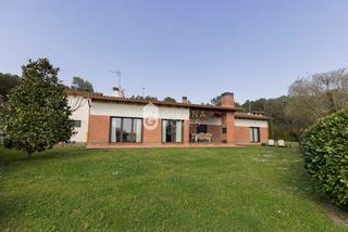 Casa a Sant Julià de Ramis. Fantástica casa en venta en el golf de sant julià de ramis  priv