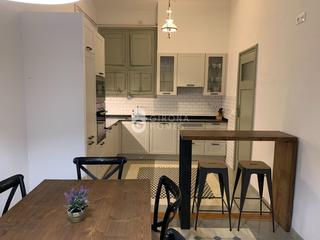 Apartament a Centre-Barri Vell. Amplio piso con encanto en la calle de la força