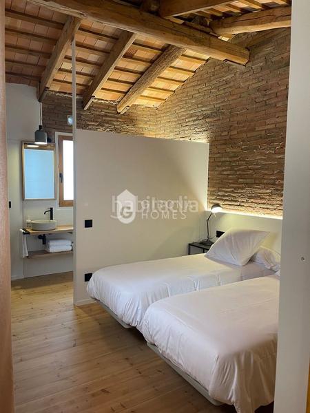 Foto 435c122e-ea08-4047-a07f-e7344db7c855. Location attique dans Eixample Nord Girona